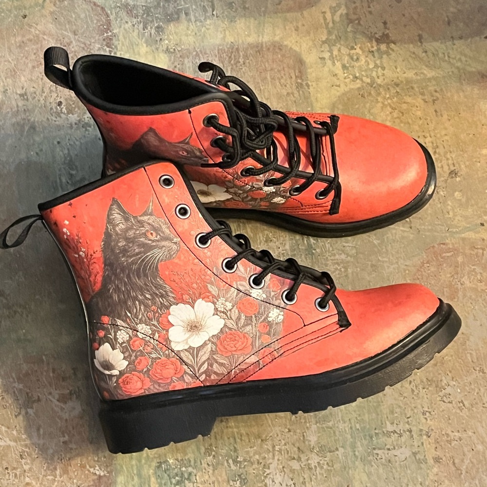 Women's Cat Floral Combat Boots Pink Orange Whimsigoth Vegan Leather Sz 8.5 NWT